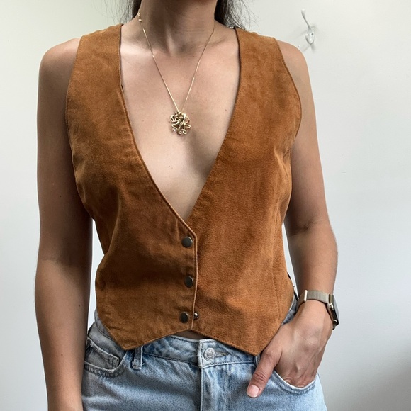 Vintage Tops - ⛔️SOLD⛔️Vintage 80’s Brown Suede Leather Western Vest Deep V-neck Snap front
